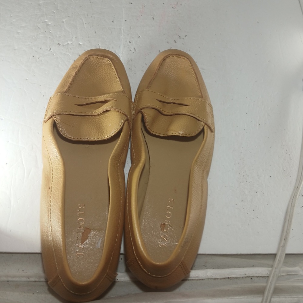 Talbots Penny Loafer Flats 8M Tan Pebbled Leather Preppy Workwear Classic - Picture 7 of 10